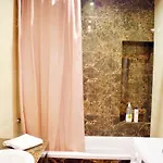 на марсельській, увага! завжди є Wifi, вода, ліфт דירה *